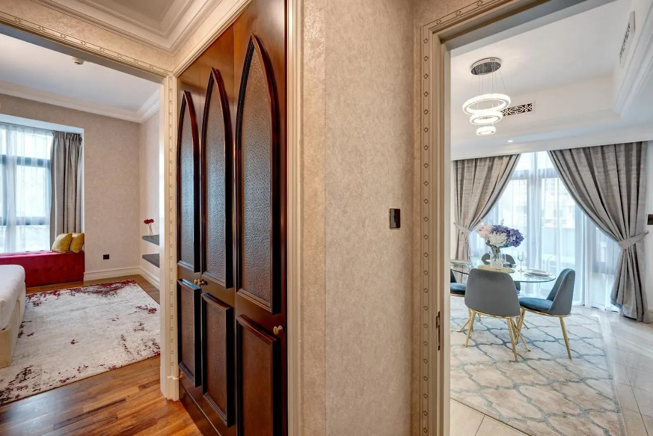Durrani Homes: Garden Oasis at Souk Al Bahar with Jacuzzi Dubai