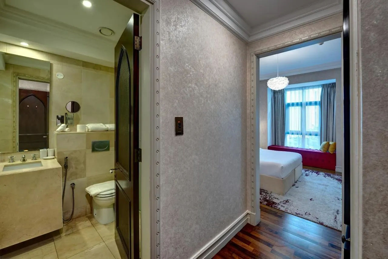 Durrani Homes: Garden Oasis at Souk Al Bahar with Jacuzzi Dubai